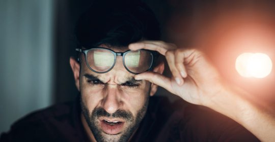 Você está enxergando bem ou só se acostumou a enxergar mal?